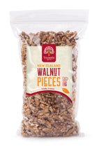 Load image into Gallery viewer, Trickett&#39;s Grove Walnut Pieces 1kg